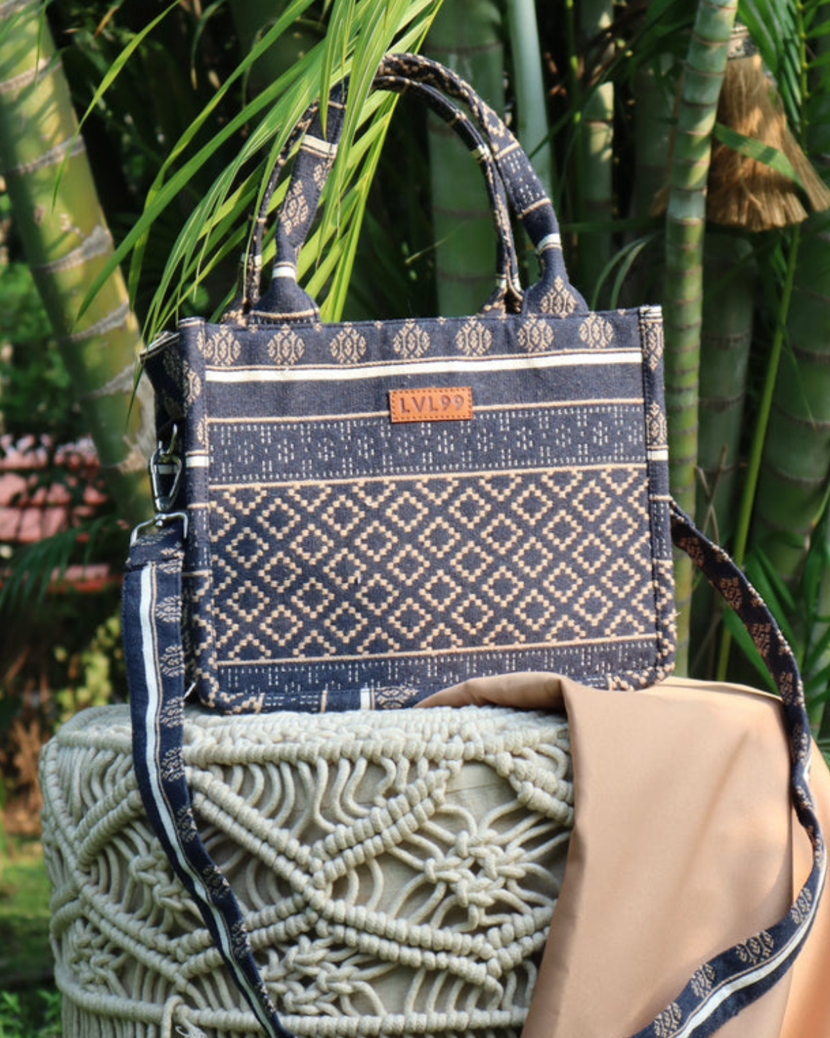Tribal Box Tote (SMALL)