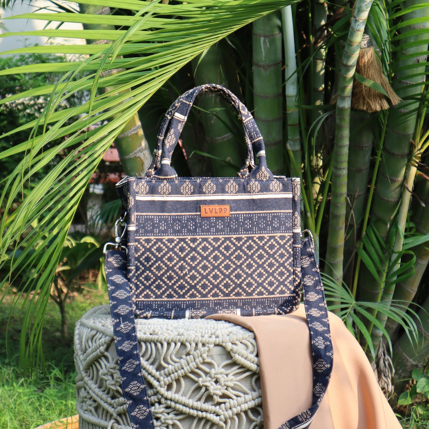 Tribal Box Tote (SMALL)